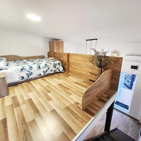 Cosy With A Sunny Balcony In Varna